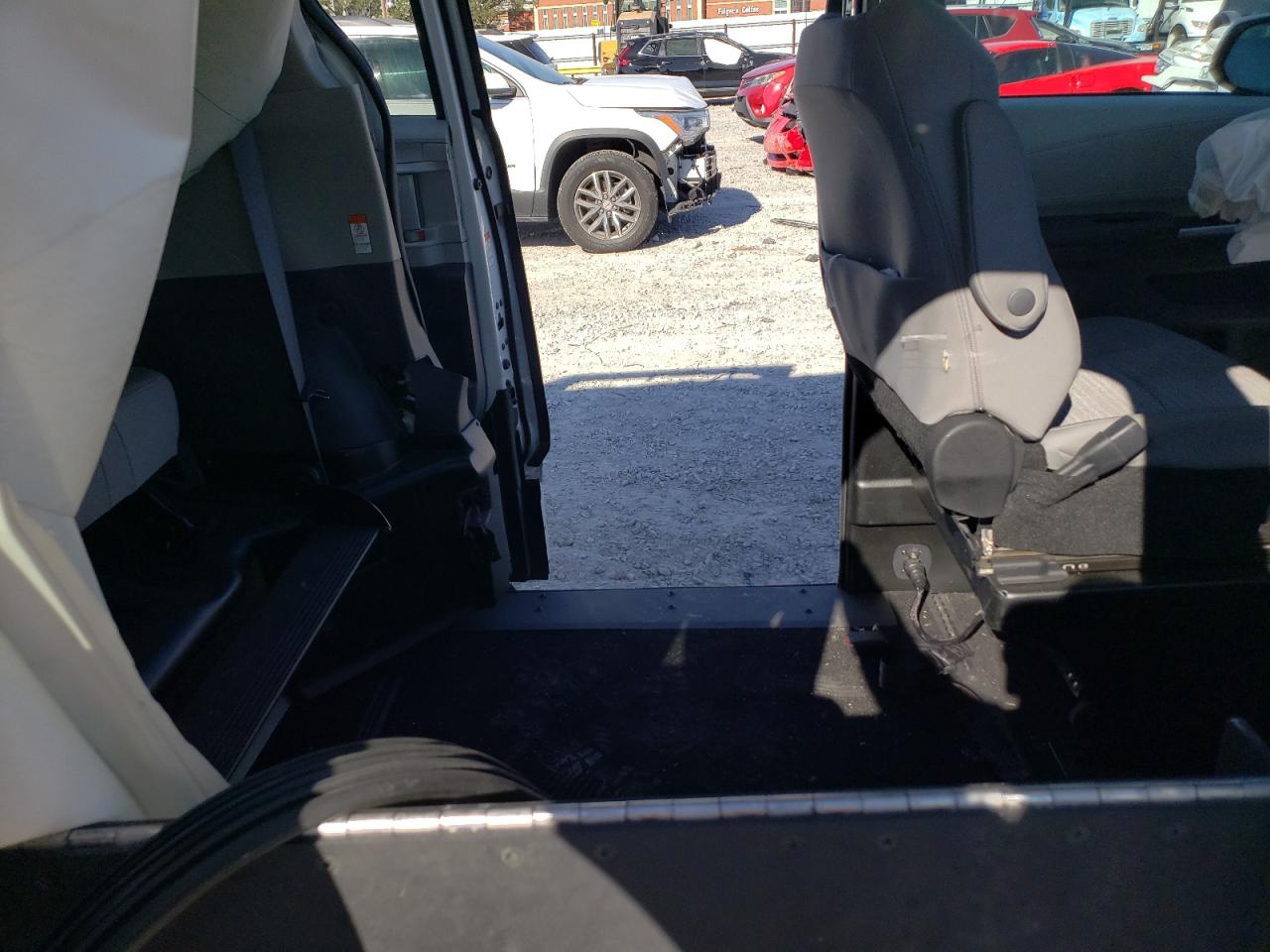 2022 TOYOTA SIENNA LE VIN:5TDKRKEC4NS105190