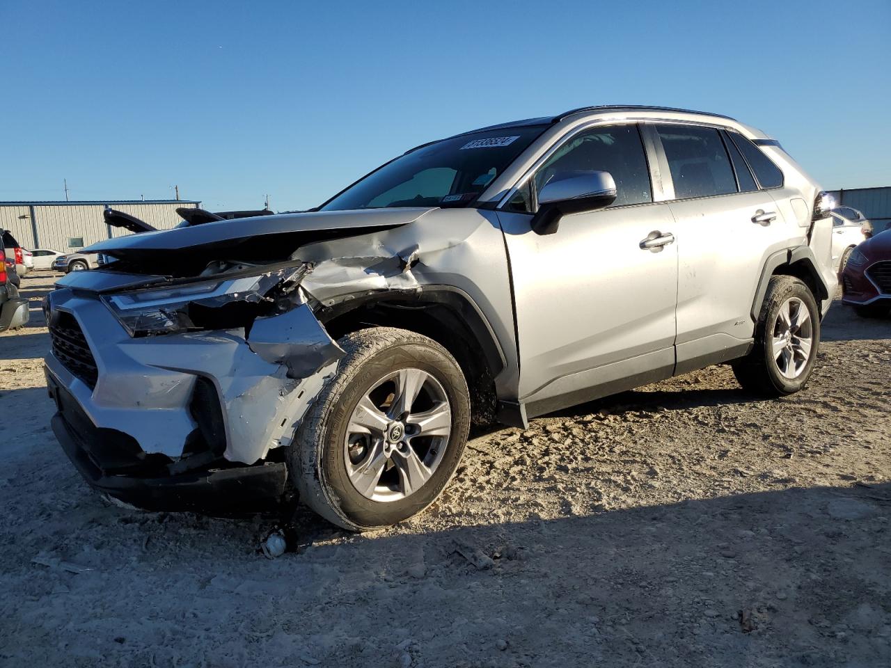 2022 TOYOTA RAV4 XLE VIN:2T3RWRFV2NW137604