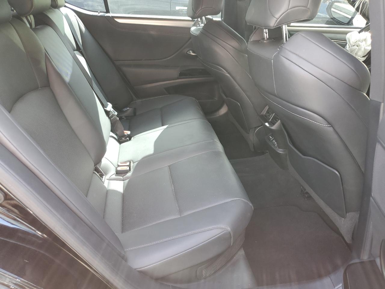 2022 LEXUS ES 300H BASE VIN:58AGA1C11NU023572