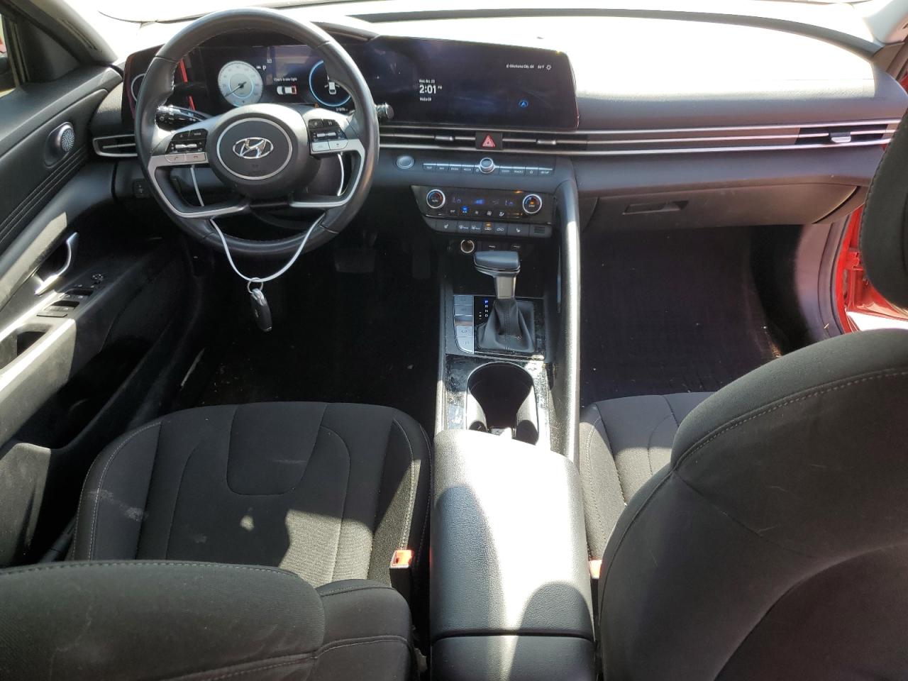 2023 HYUNDAI ELANTRA SEL VIN:5NPLS4AG9PH107751