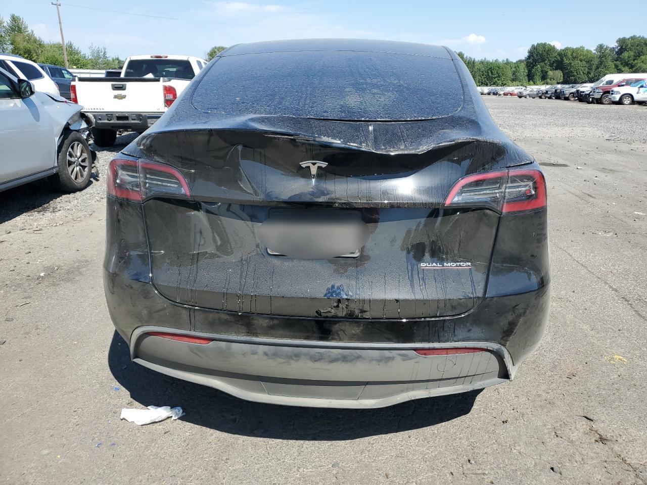 2023 TESLA MODEL Y  VIN:7SAYGDEF2PF814121