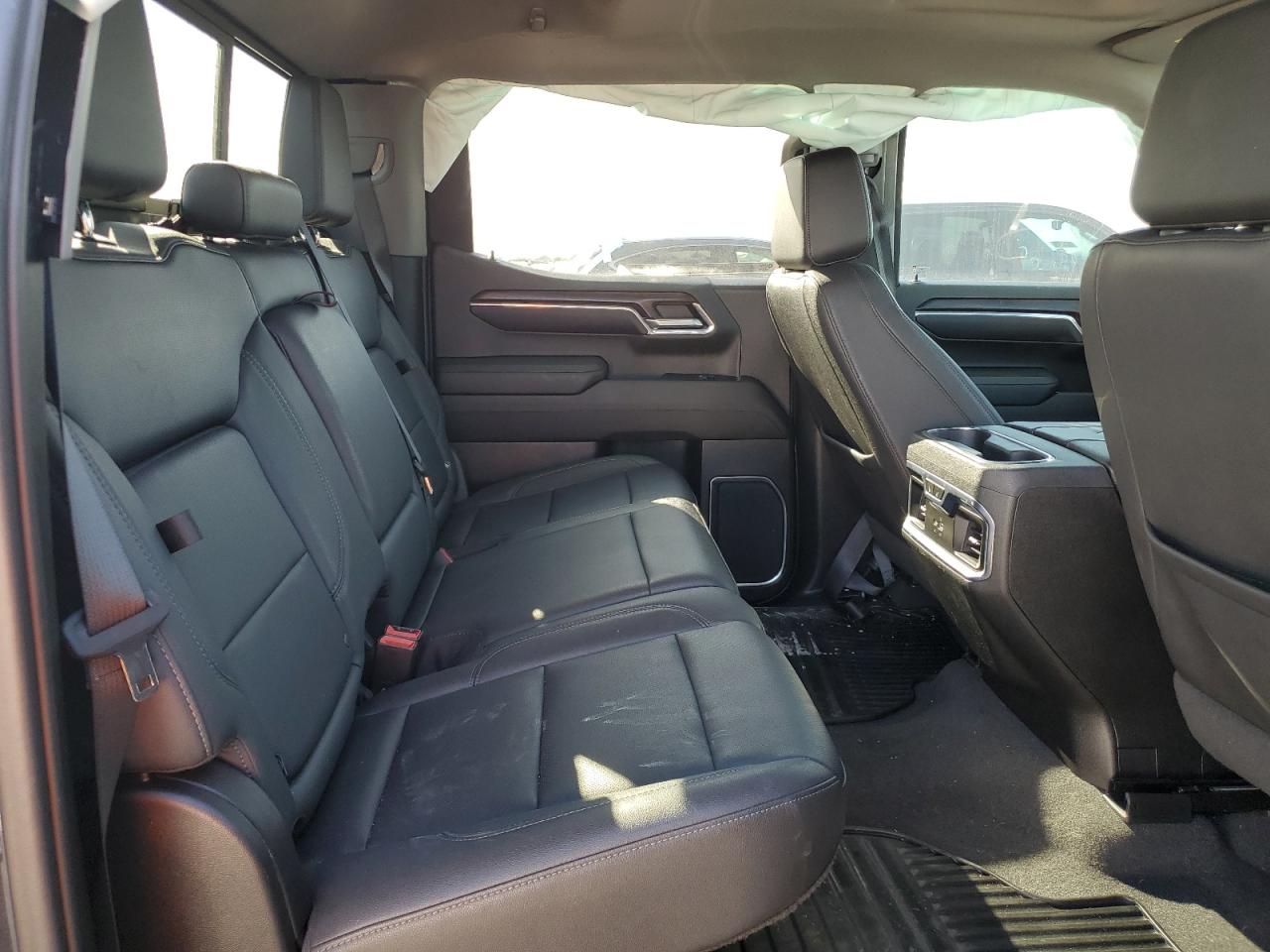 2022 GMC SIERRA K1500 SLT VIN:1GTUUDED1NZ645588