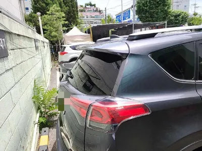 2017 Toyota RAV4 VIN: