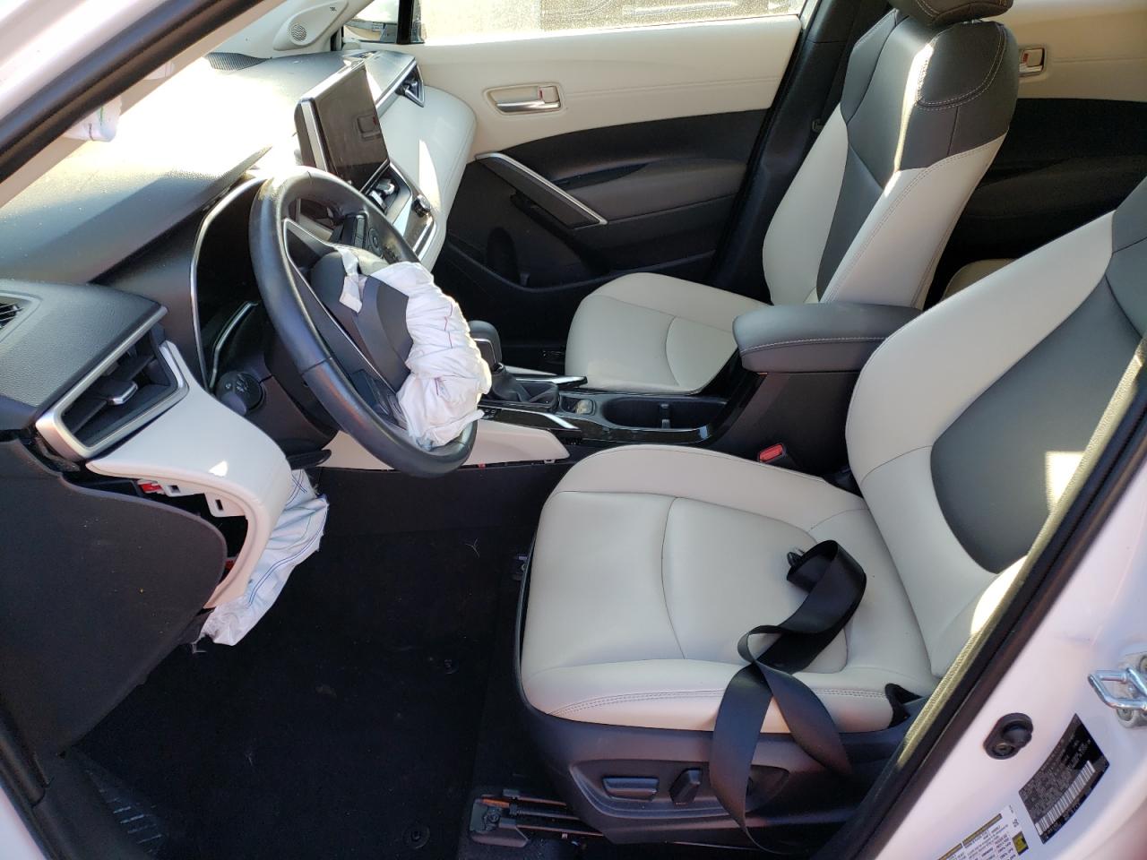 2023 TOYOTA COROLLA CROSS XLE VIN:7MUDAABG8PV046784