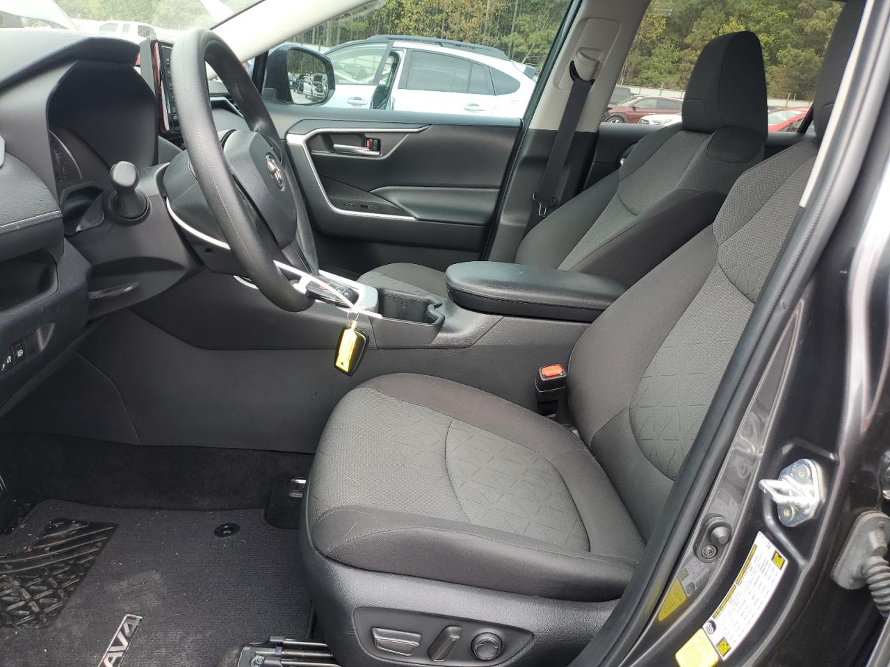 2022 TOYOTA RAV4 XLE VIN:2T3W1RFV2NC212112