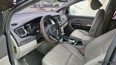 2017 Kia Carnival VIN: