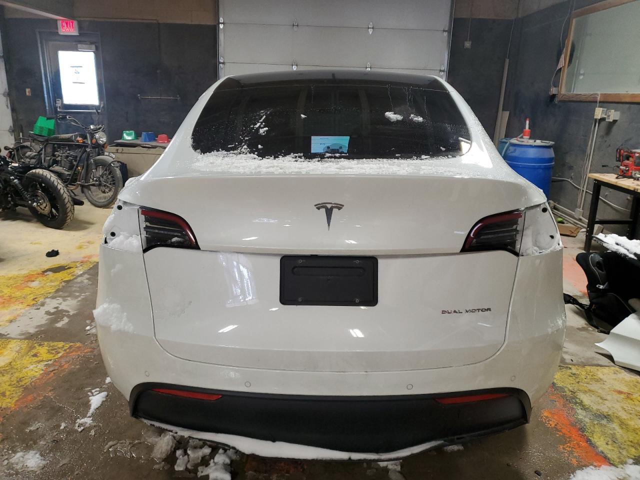 2022 TESLA MODEL Y  VIN:7SAYGDEE6NF366938