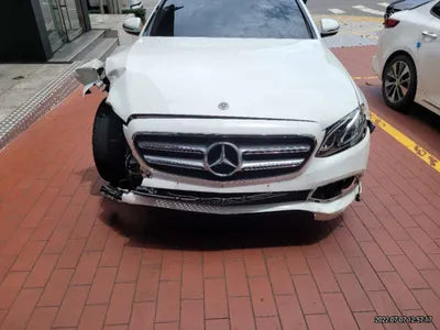 2019 Mercedes-Benz E 300 WDDZF4JB2KA672352 VIN:WDDZF4JB2KA672352