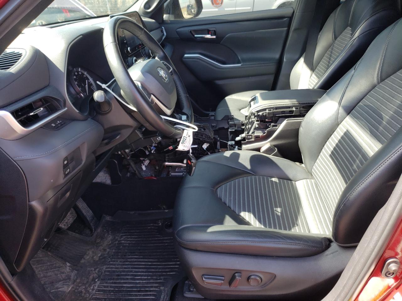 2022 TOYOTA HIGHLANDER XSE VIN:5TDJZRBH9NS212921