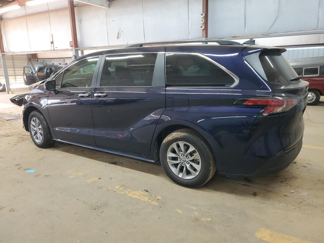 2022 TOYOTA SIENNA XLE VIN:5TDYRKEC3NS079224