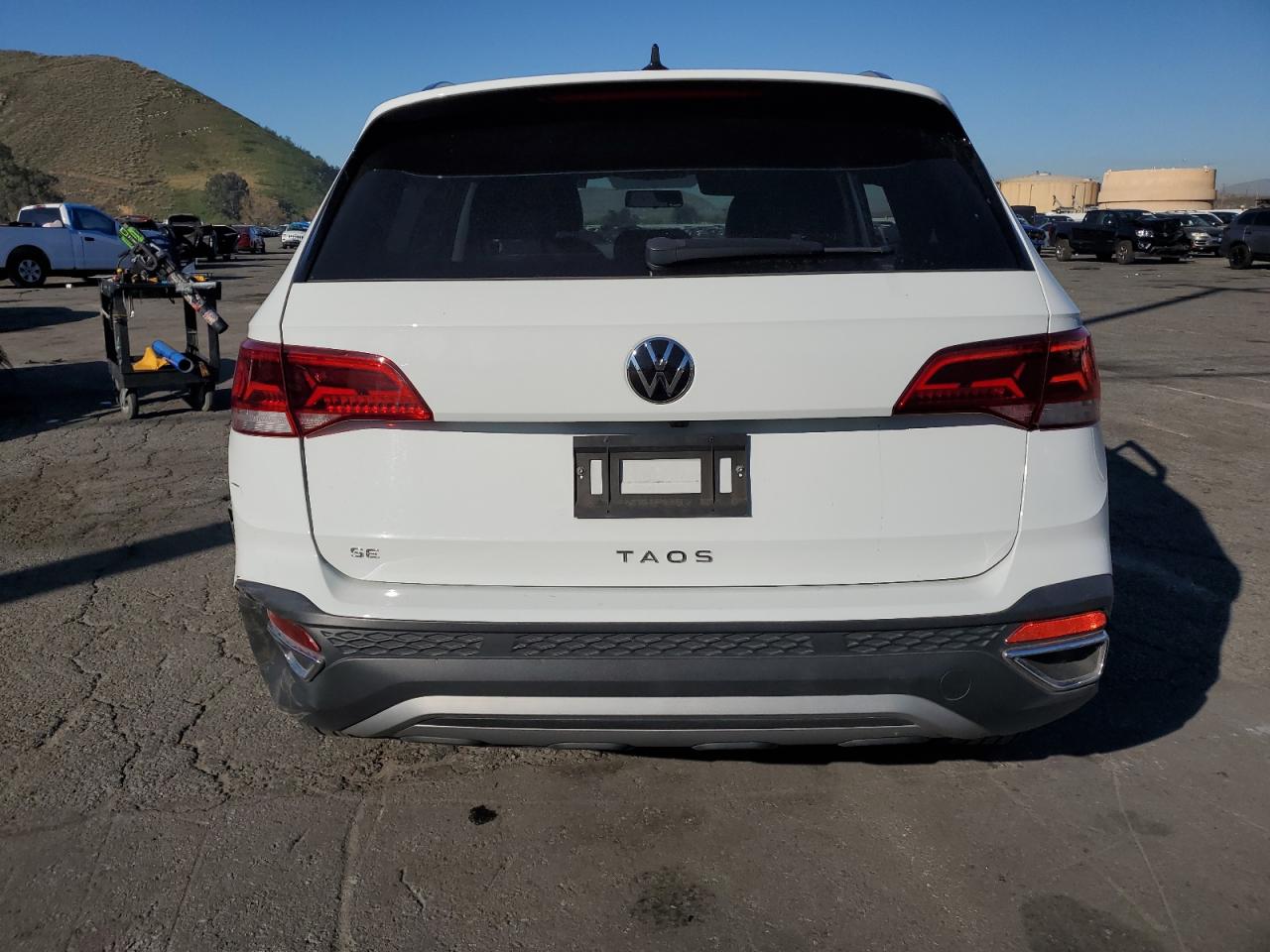2022 VOLKSWAGEN TAOS SE VIN:3VVRX7B23NM036930