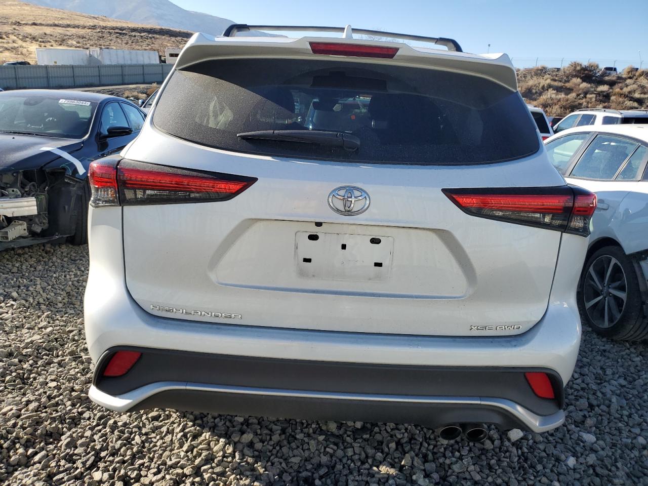 2022 TOYOTA HIGHLANDER XSE VIN:5TDJZRBH5NS194952