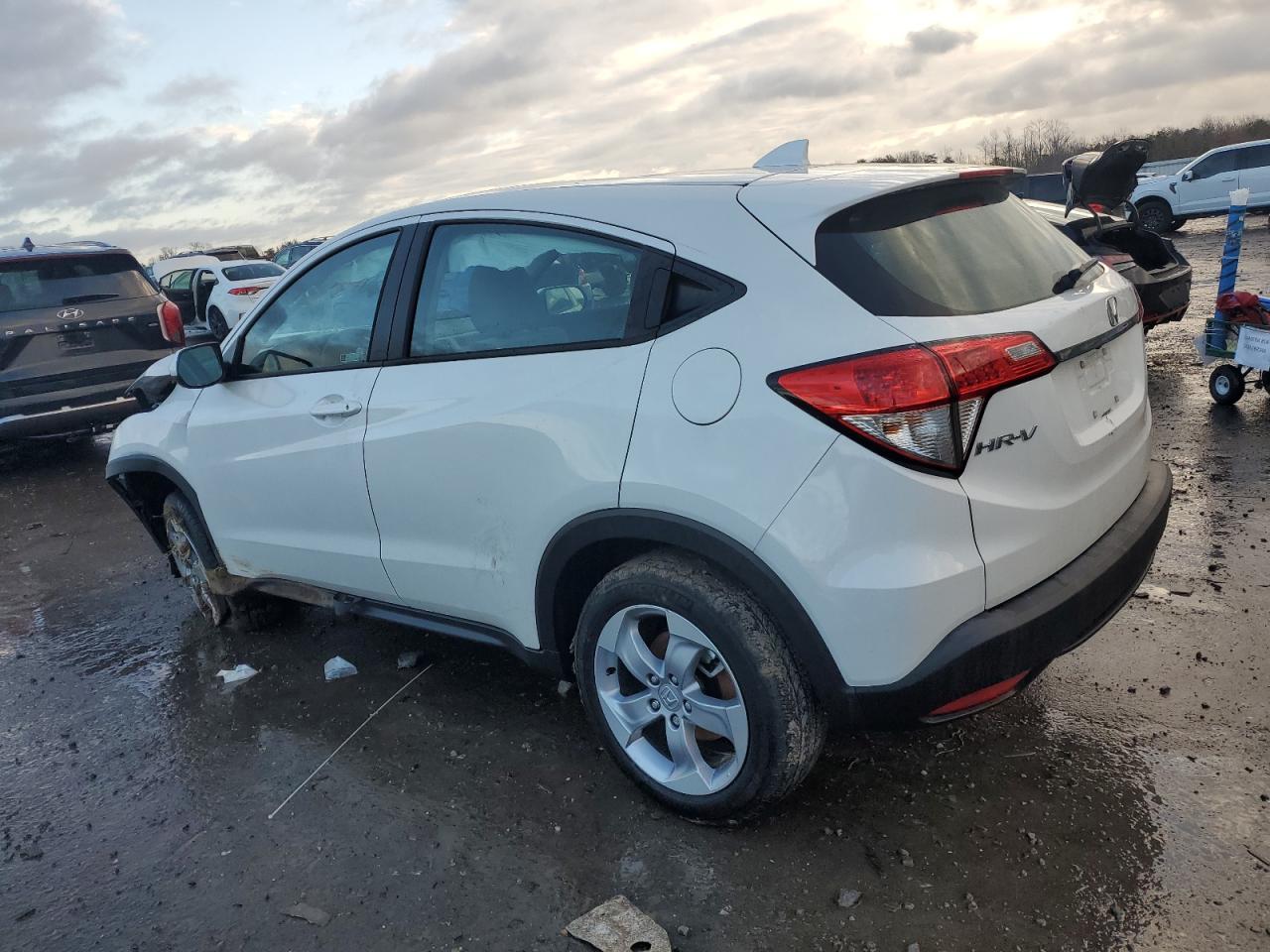 2022 HONDA HR-V LX VIN:3CZRU6H31NM770798
