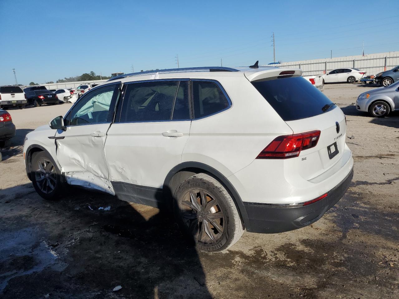 2023 VOLKSWAGEN TIGUAN SE VIN:3VV3B7AX2PM059510