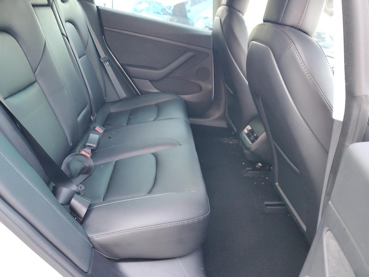 2022 TESLA MODEL 3  VIN:5YJ3E1EB8NF129143