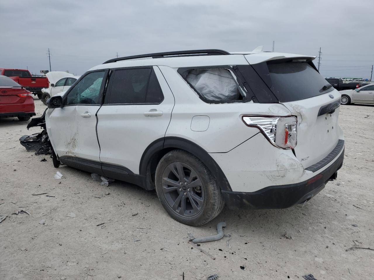 2023 FORD EXPLORER XLT VIN:1FMSK7DH0PGA74849