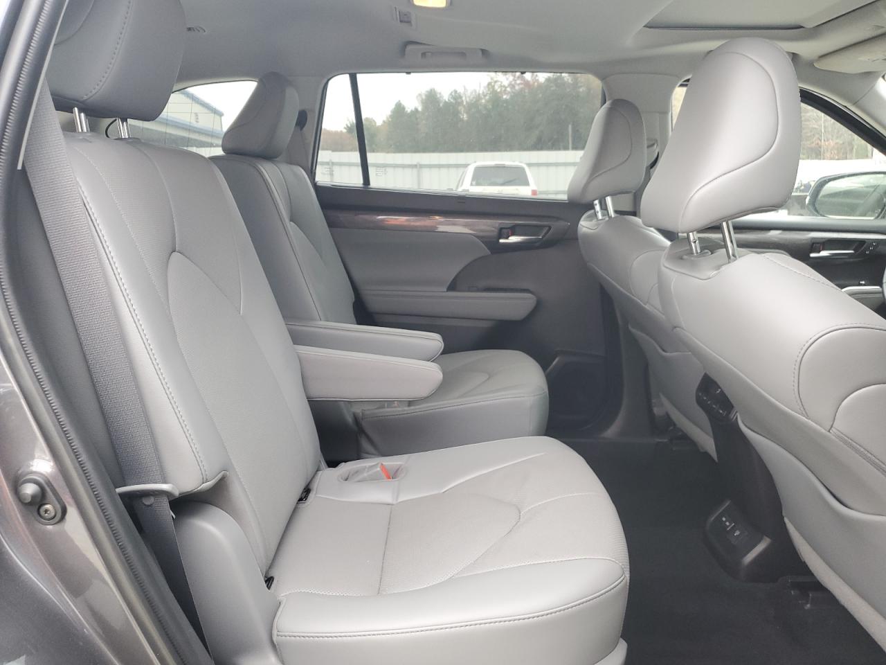 2022 TOYOTA HIGHLANDER LIMITED VIN:5TDYZRAH3NS106108