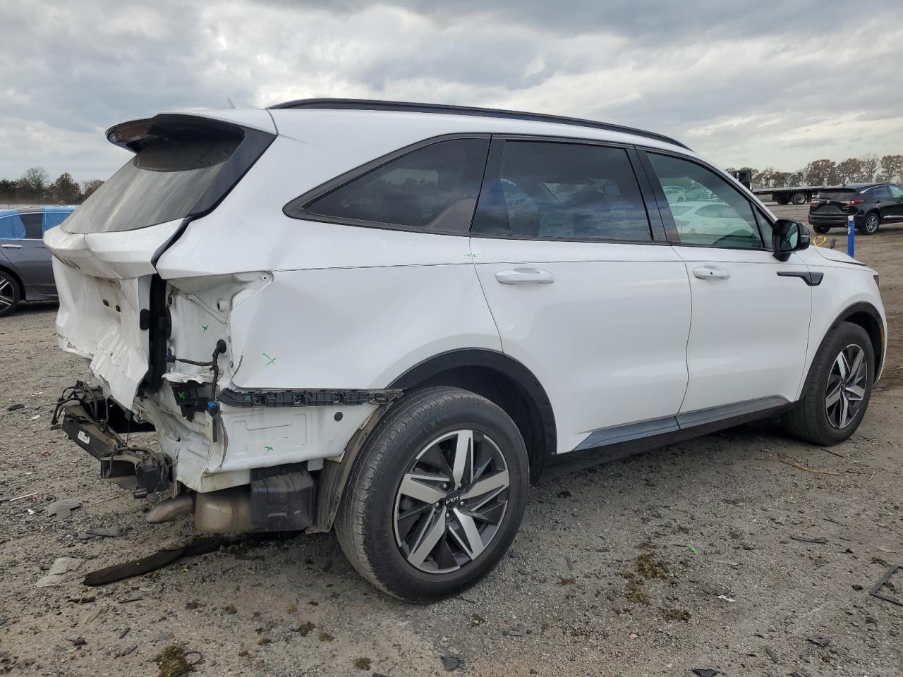 2023 KIA SORENTO S VIN:5XYRL4LC7PG172350