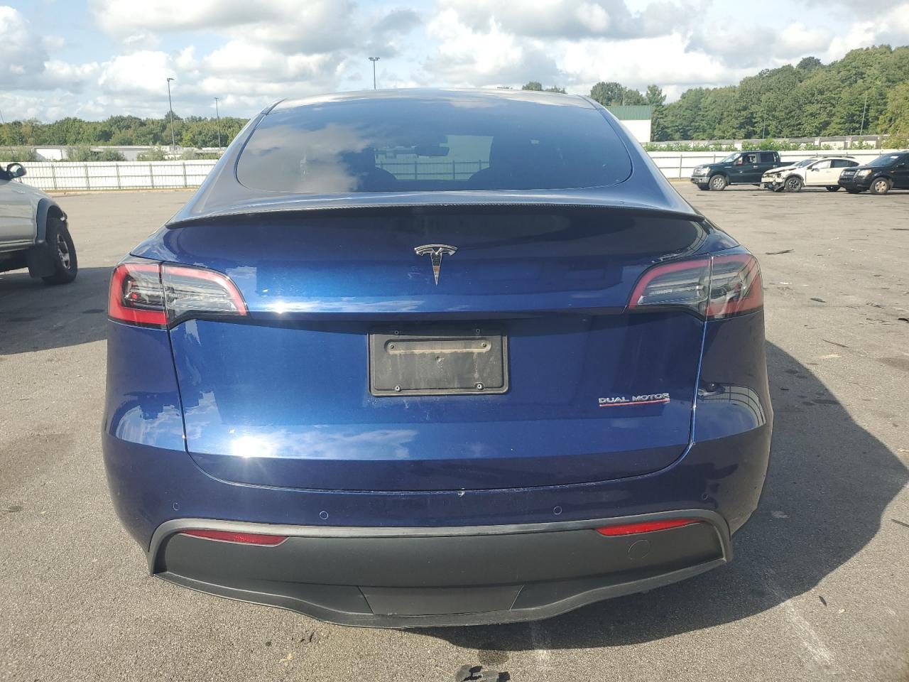 2022 TESLA MODEL Y  VIN:7SAYGDEF8NF570116