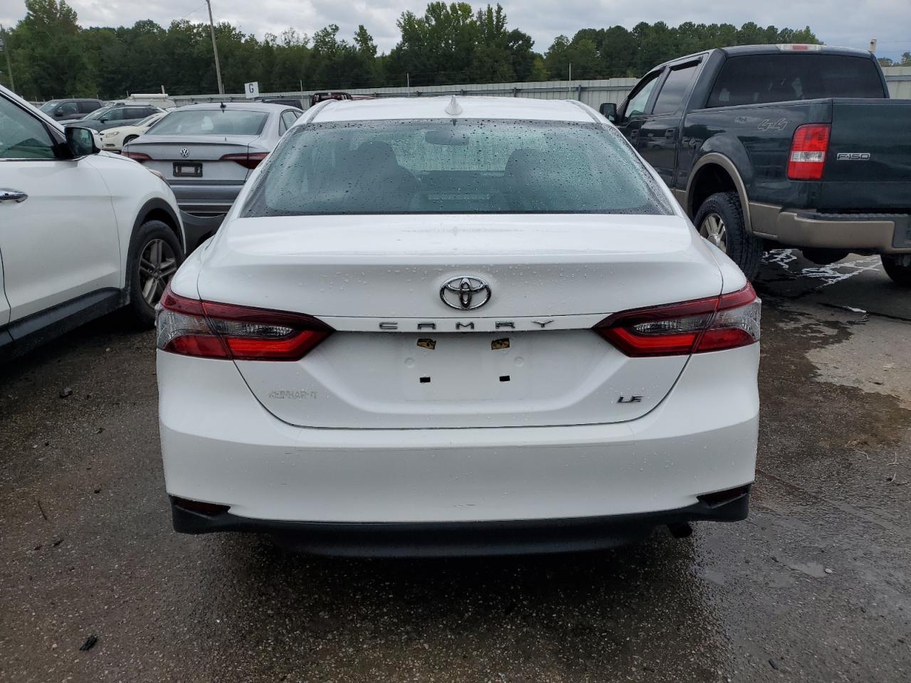 2022 TOYOTA CAMRY LE VIN:4T1R11AK1NU641583