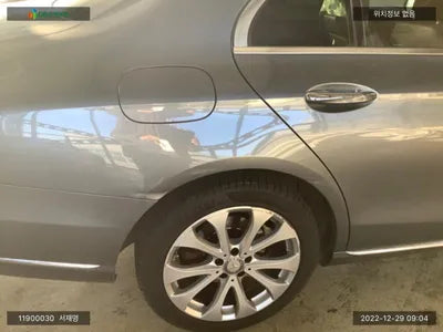 2016 Mercedes-Benz E 300 WDDZF4JB4HA058007 VIN:WDDZF4JB4HA058007