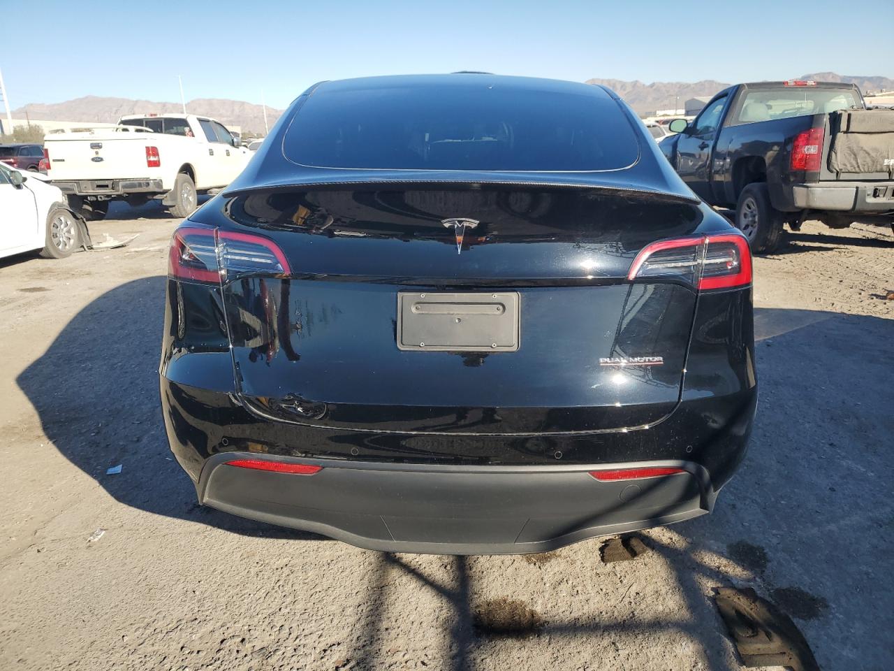 2022 TESLA MODEL Y  VIN:7SAYGDEF7NF456561