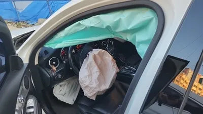 2015 Mercedes-Benz C 200 VIN: