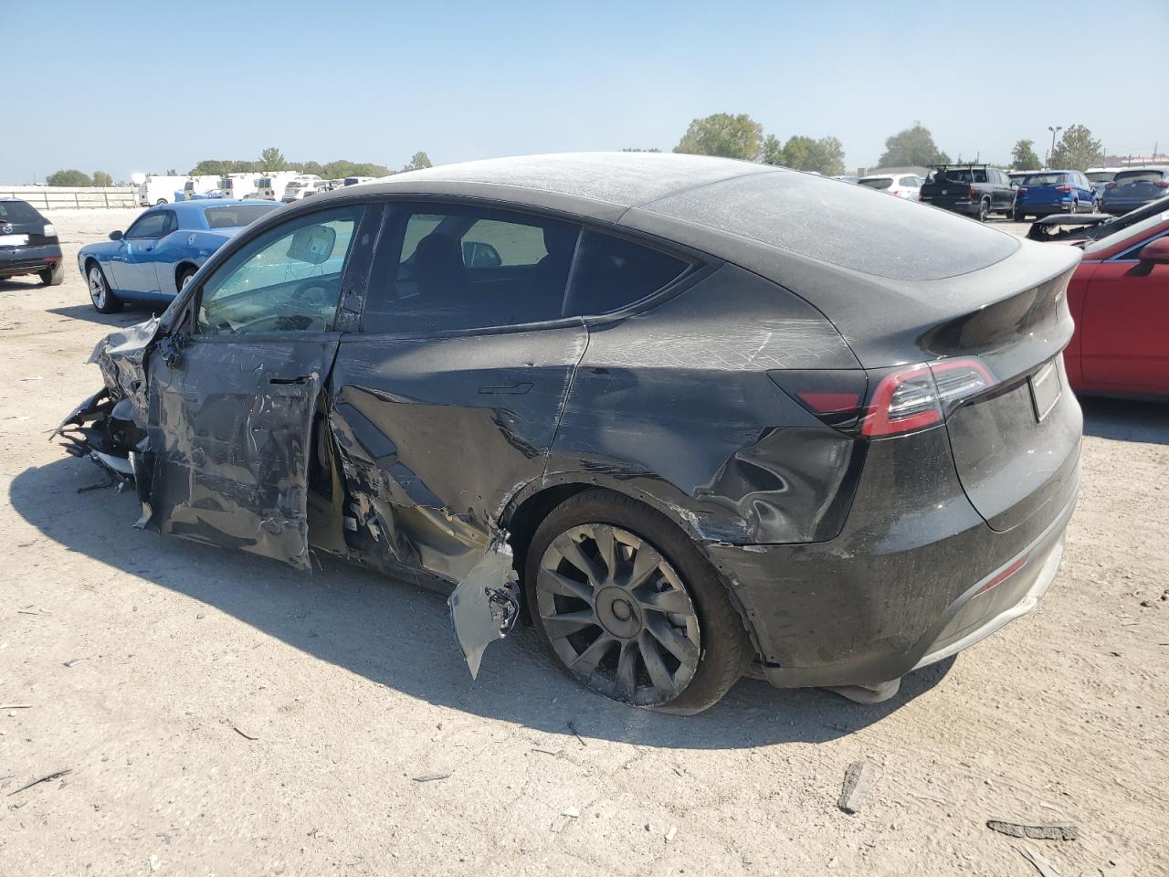 2023 TESLA MODEL Y  VIN:7SAYGAEE7PF884008