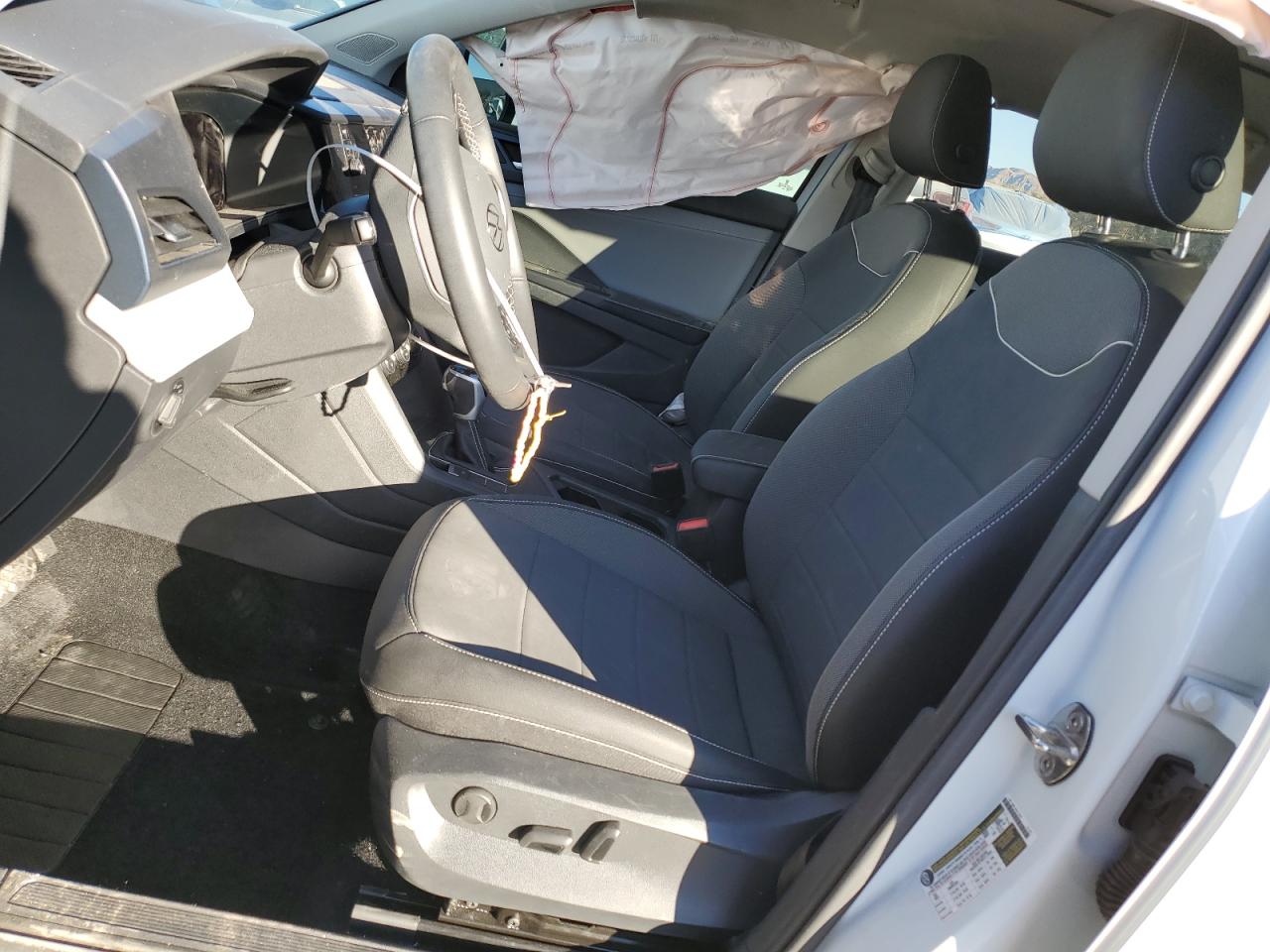 2024 VOLKSWAGEN TAOS SE VIN:3VVEX7B24RM002595