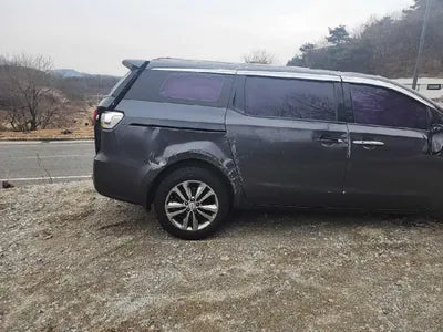 2017 Kia Carnival VIN: