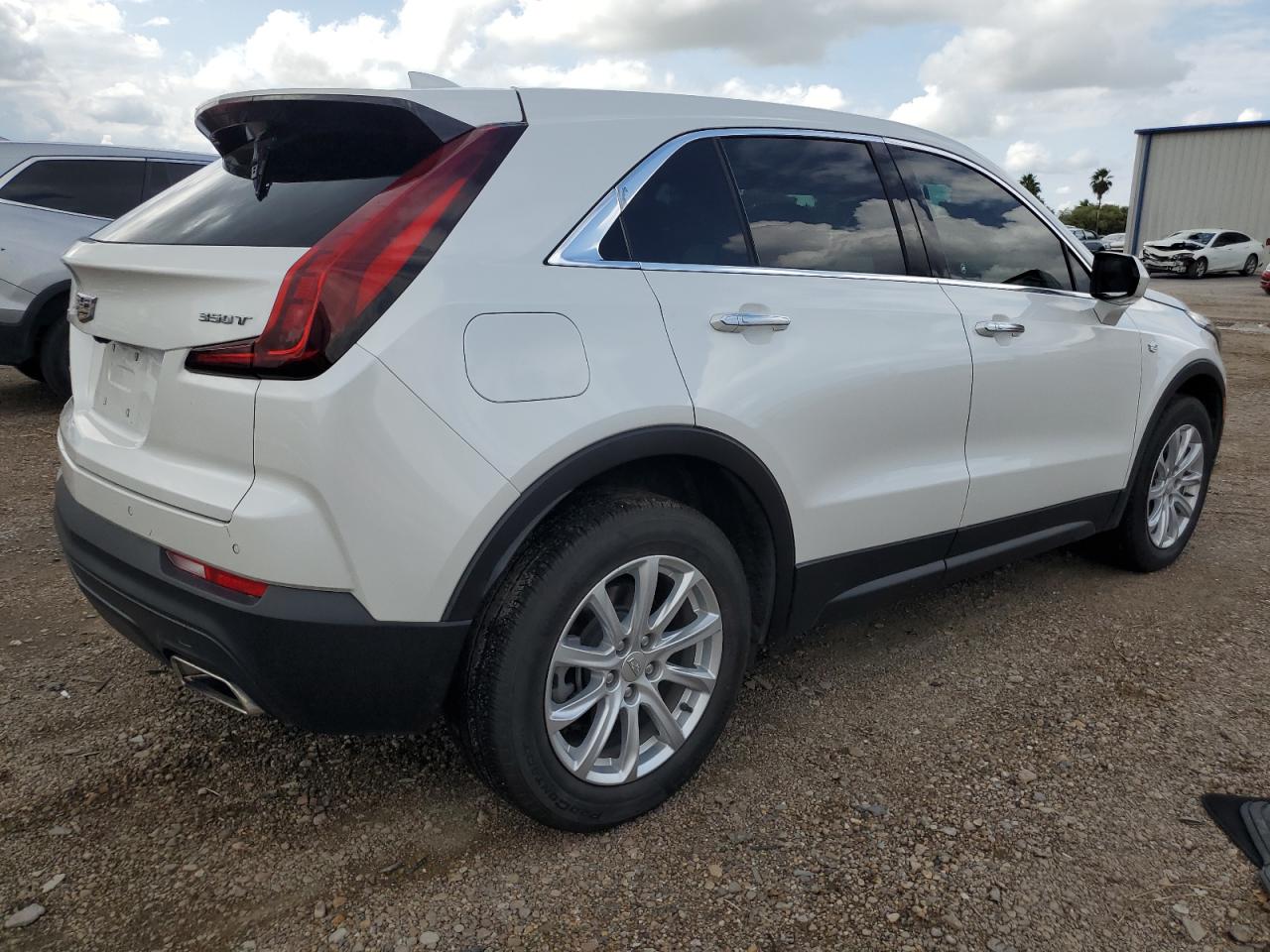 2023 CADILLAC XT4 LUXURY VIN:1GYAZAR41PF107288