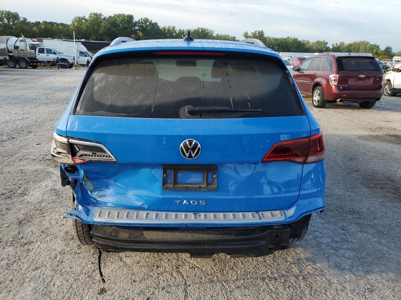 2022 VOLKSWAGEN TAOS SE VIN:3VVRX7B28NM062049