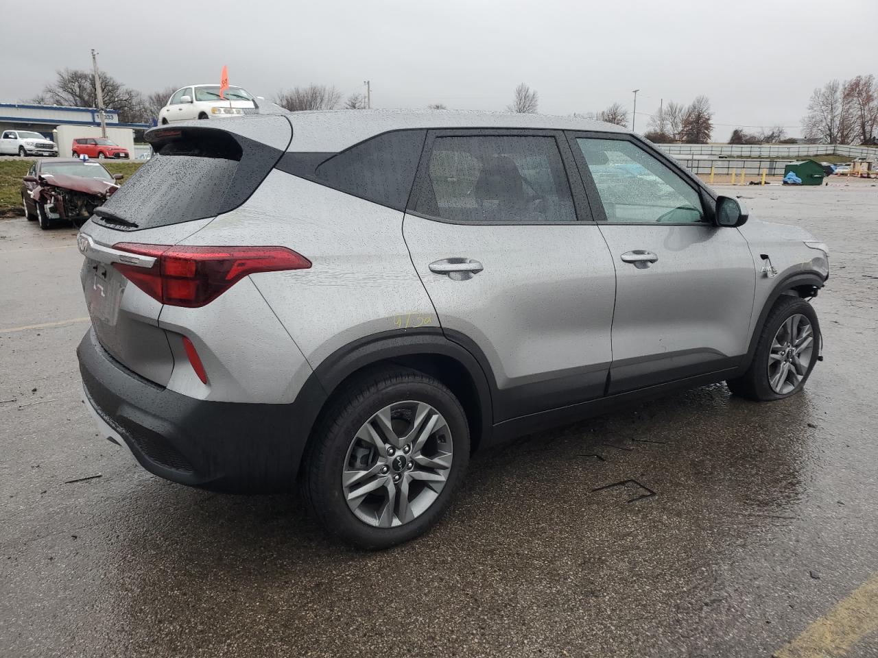 2022 KIA SELTOS LX VIN:KNDEPCAA2N7239218