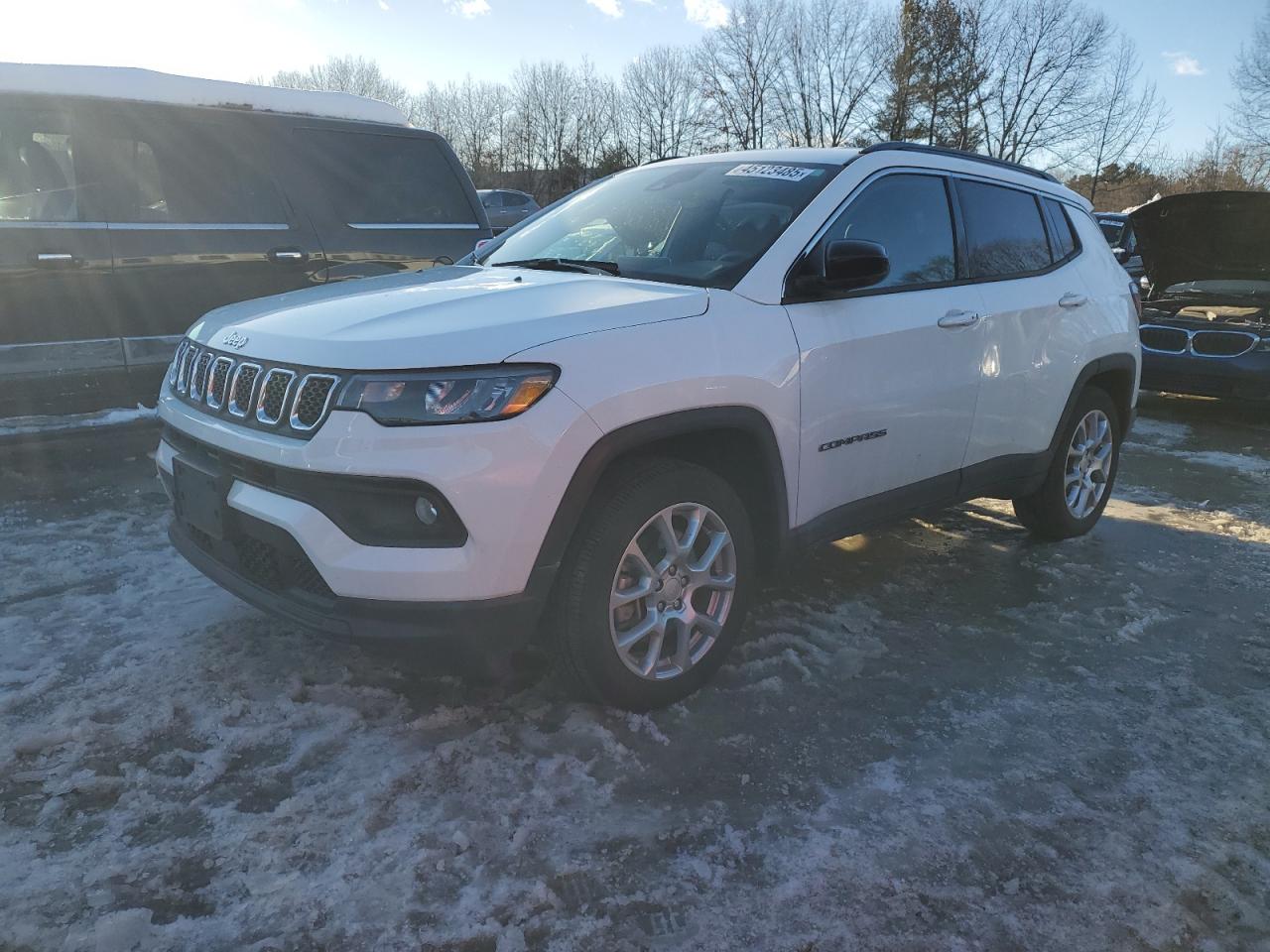 2023 JEEP COMPASS LATITUDE LUX VIN:3C4NJDFN8PT546622