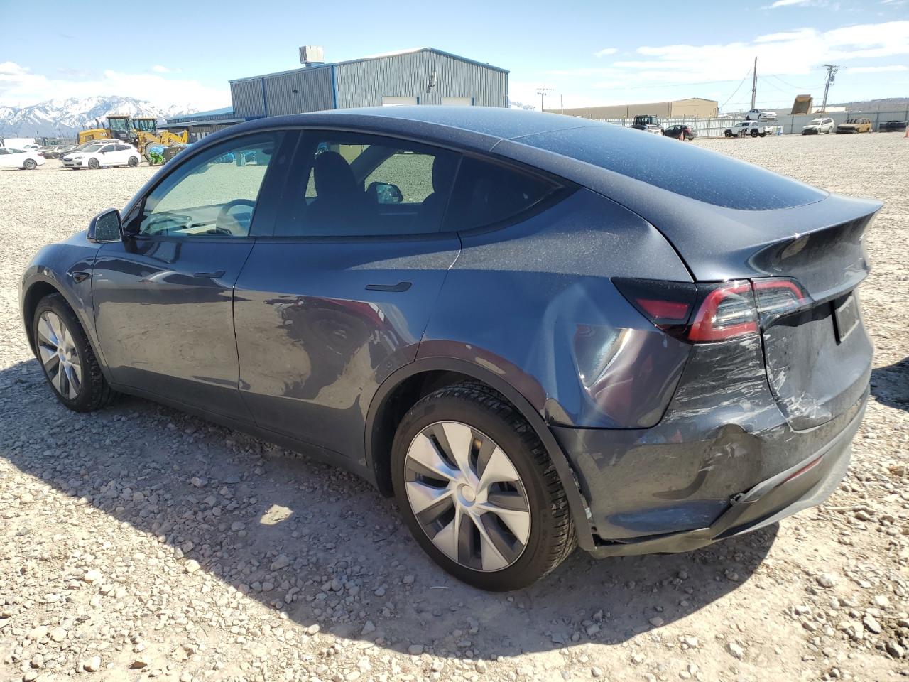 2023 TESLA MODEL Y  VIN:7SAYGDEE8PA174601