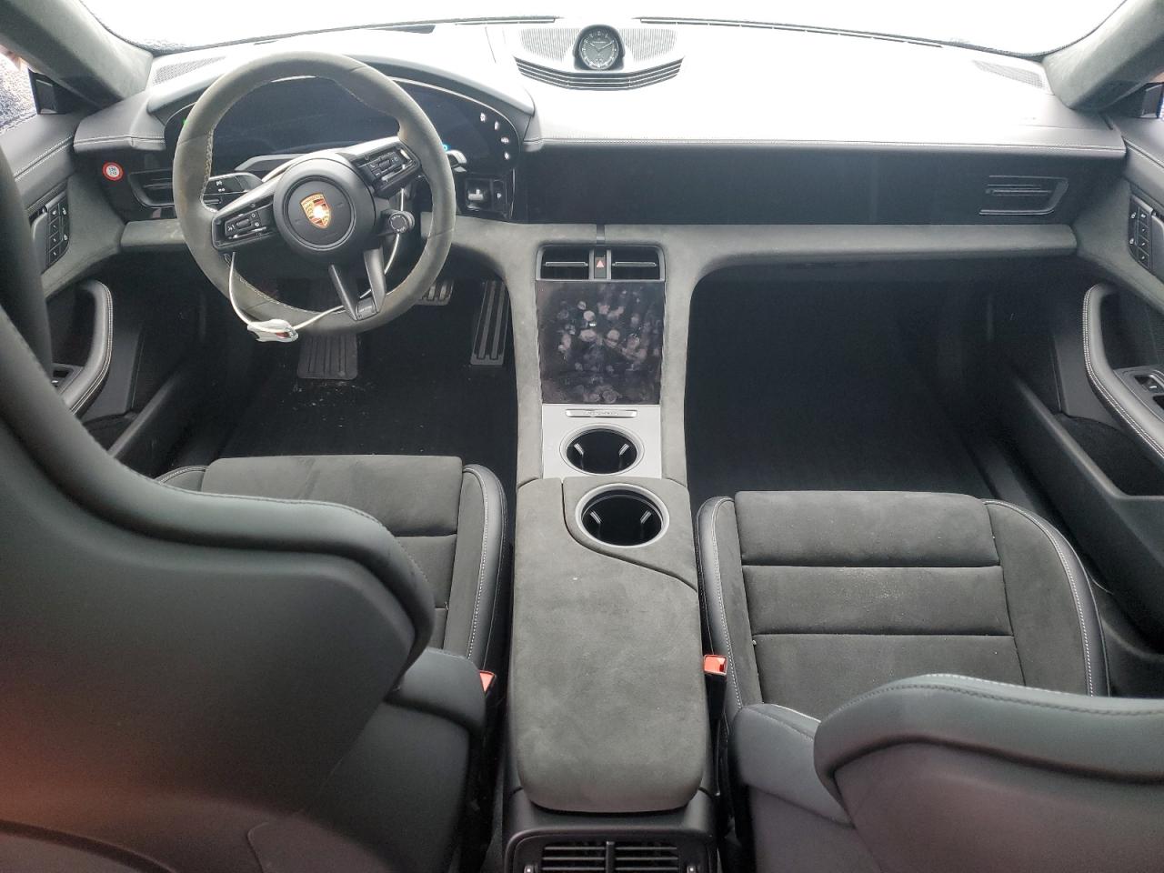 2024 PORSCHE TAYCAN GTS VIN:WP0AD2Y15RSA47157