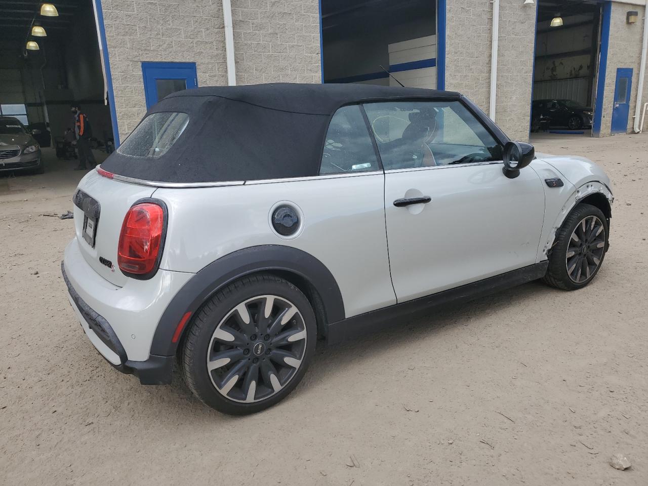 2022 MINI COOPER S VIN:WMW43DL06N3N43108