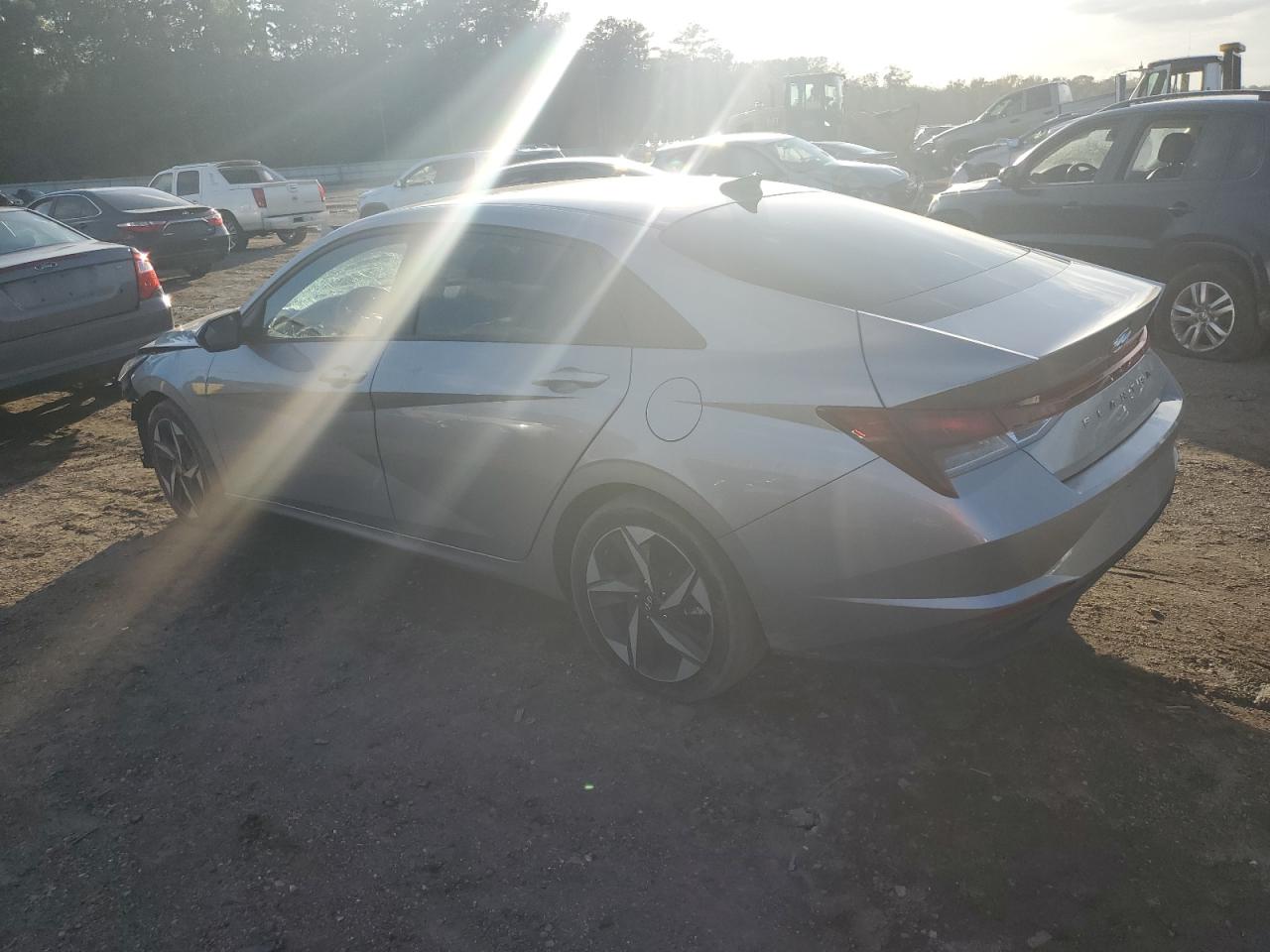 2023 HYUNDAI ELANTRA SEL VIN:5NPLS4AG2PH090131