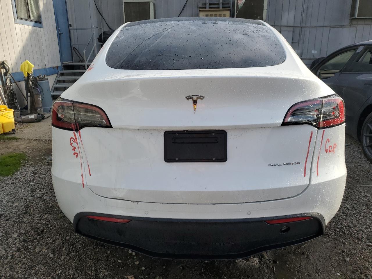 2022 TESLA MODEL Y  VIN:7SAYGDEE0NF461740