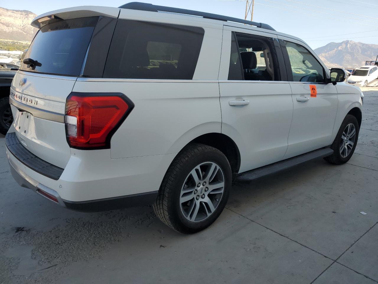 2024 FORD EXPEDITION XLT VIN:1FMJU1J86REA10935