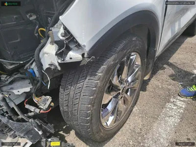 2018 Kia Sorento KNAPG81BBJA458647 VIN:KNAPG81BBJA458647