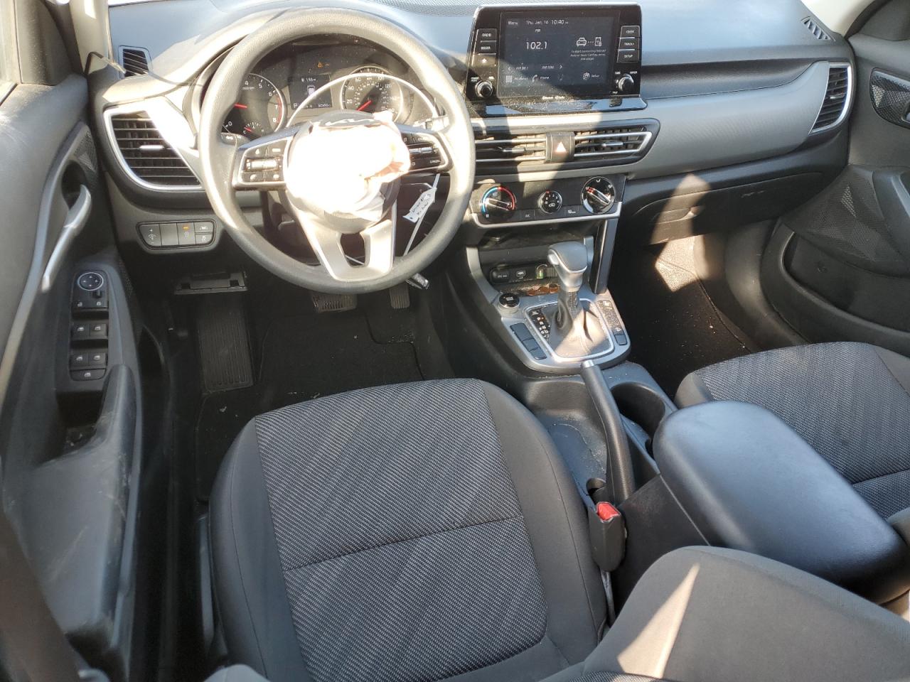 2023 KIA SELTOS LX VIN:KNDEPCAA6P7430708