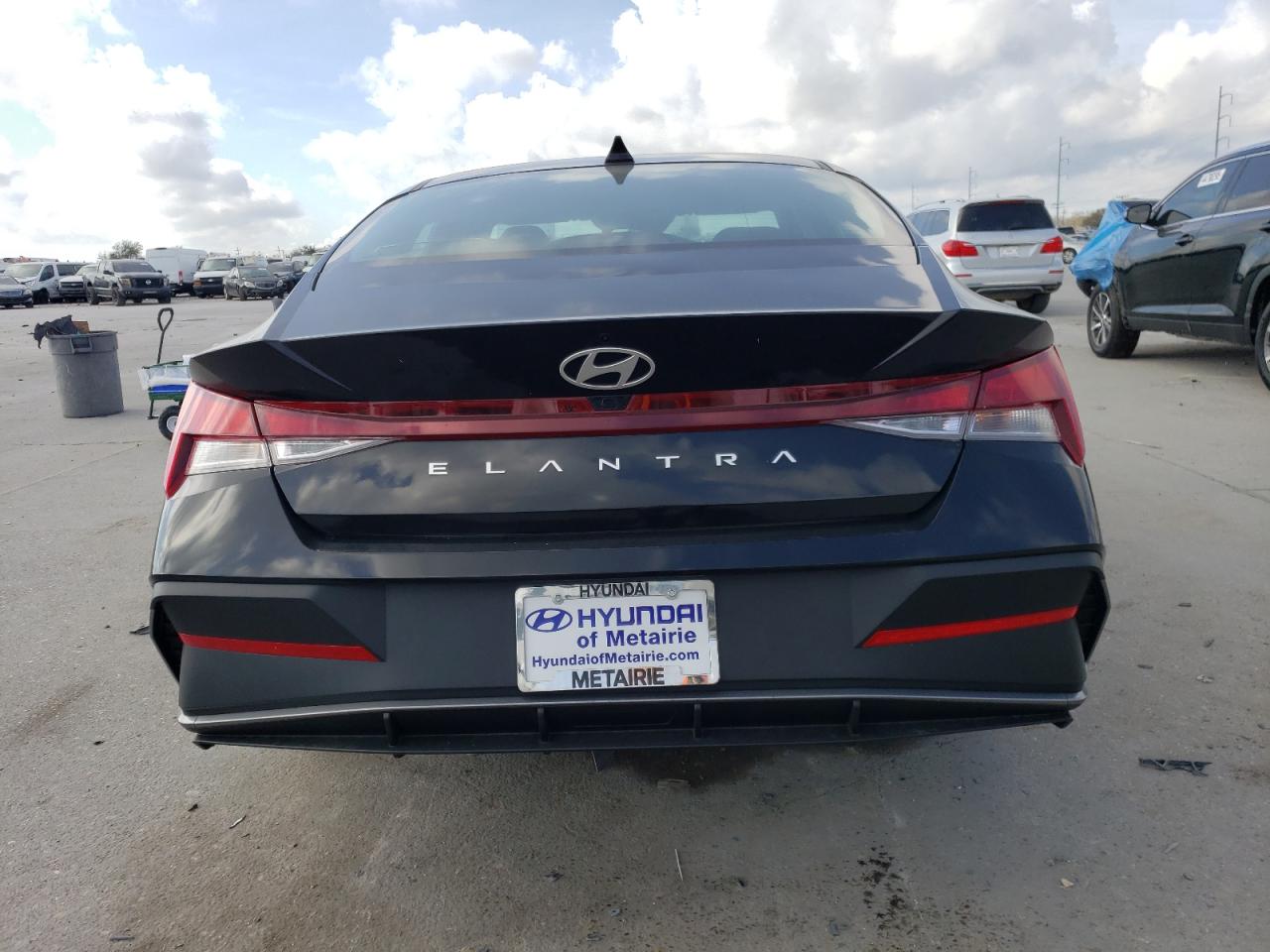 2024 HYUNDAI ELANTRA SEL VIN:KMHLM4DG7RU852380