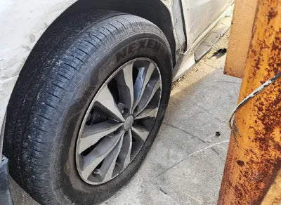 2017 Kia Carnival KNAMB81ABHS263732 VIN:KNAMB81ABHS263732