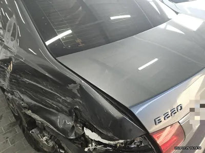 2015 Mercedes-Benz E 220 VIN: