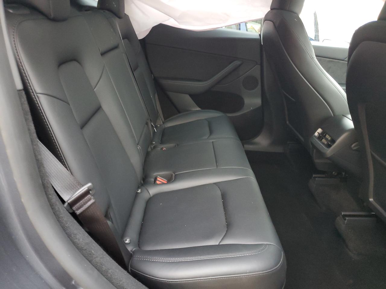 2023 TESLA MODEL Y  VIN:7SAYGDEE5PF788055