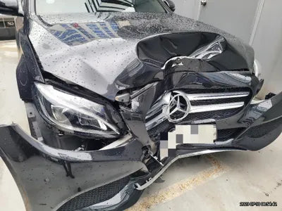 2016 Mercedes-Benz C 200 VIN: