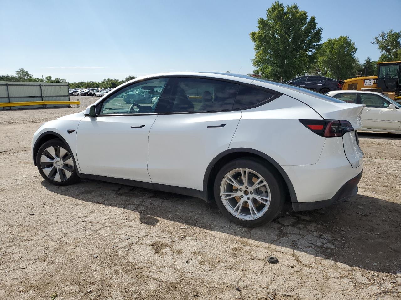 2023 TESLA MODEL Y  VIN:7SAYGAEE6PF795434