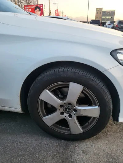 2018 Mercedes-Benz C 200 WDDWF4CB0JF709075 VIN:WDDWF4CB0JF709075