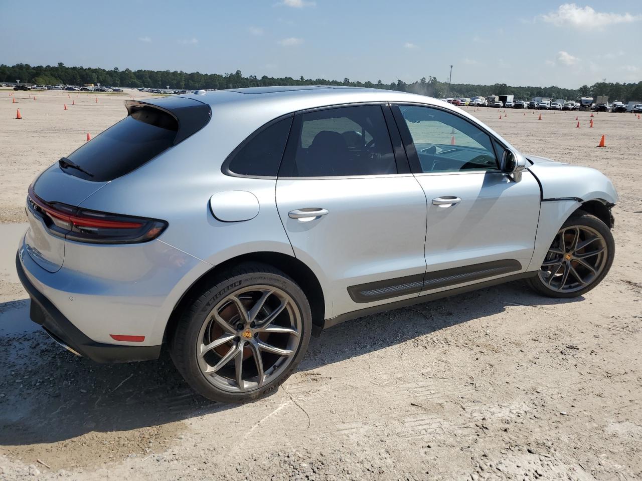 2022 PORSCHE MACAN  VIN:WP1AA2A55NLB03118